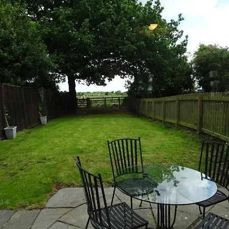 Signal At The Red House Estate *