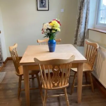 Signal At The Red House Estate Holiday home