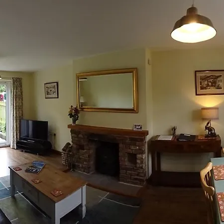 Signal At The Red House Estate